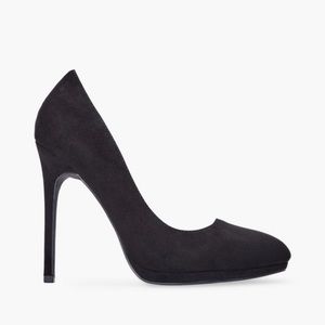 Isabella Classic Pump (NWOT)